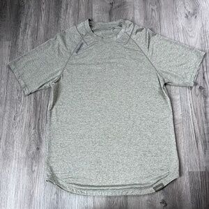 Men's Legends Curve Hem Enzo Short Sleeve Shirt Size L Green